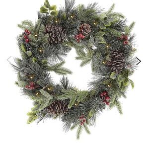 Pre-Lit Pinecone & Berries Ponderosa Wreath . NEW 24”